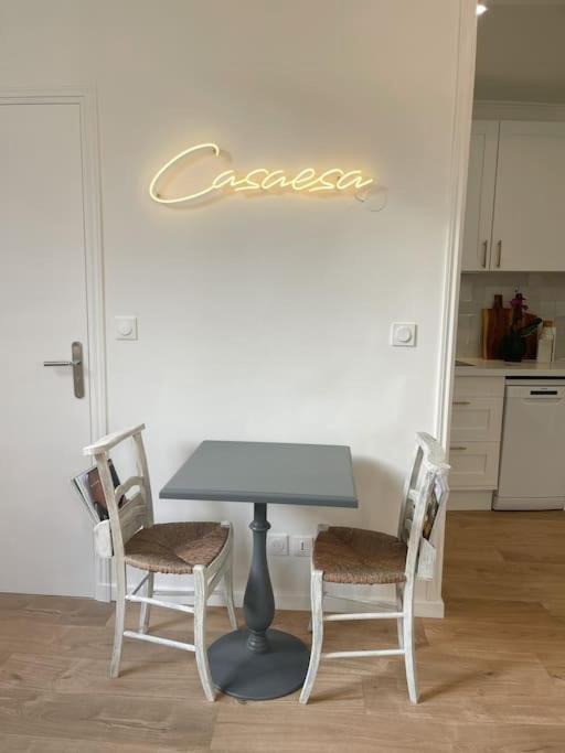 Apartment Au Coeur Du Vieil A 200m Des Plages, Superbe